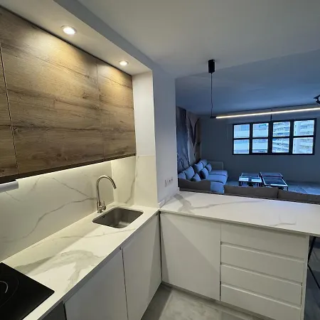 Daire Designer Renovated Penthouse In Puerto Banus *
