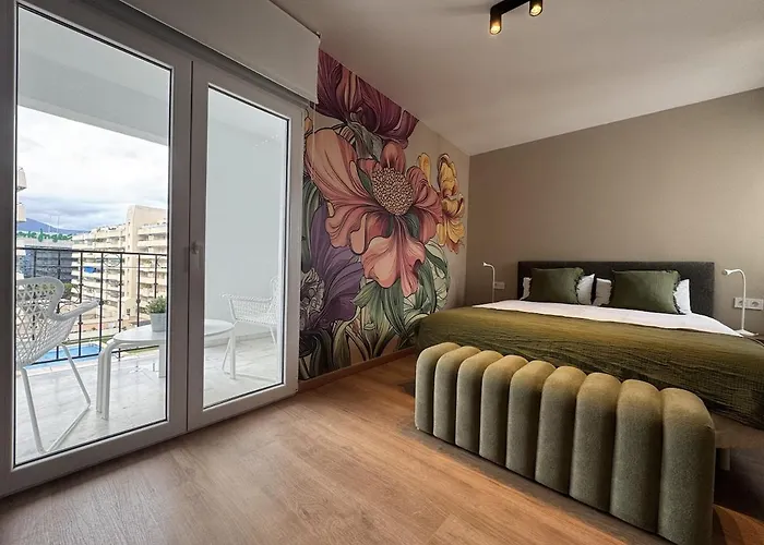 Daire Designer Renovated Penthouse In Puerto Banus *