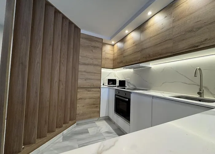 Daire Designer Renovated Penthouse In Puerto Banus Marbella