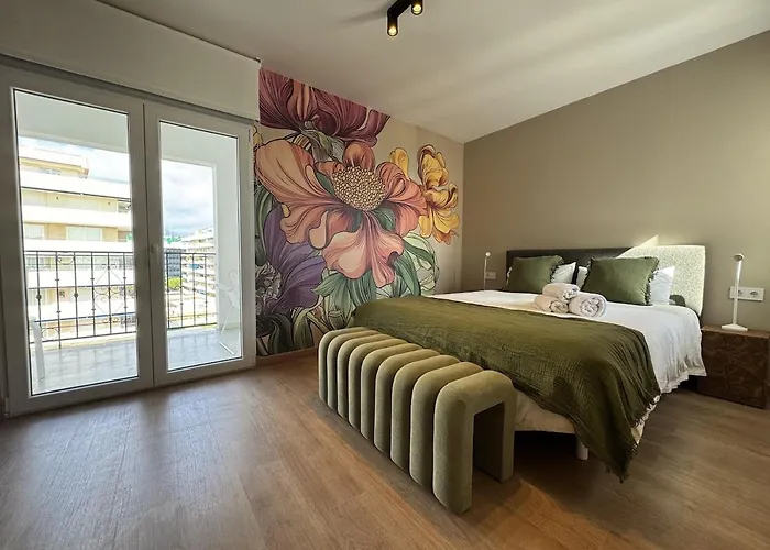 Designer Renovated Penthouse In Puerto Banus Marbella