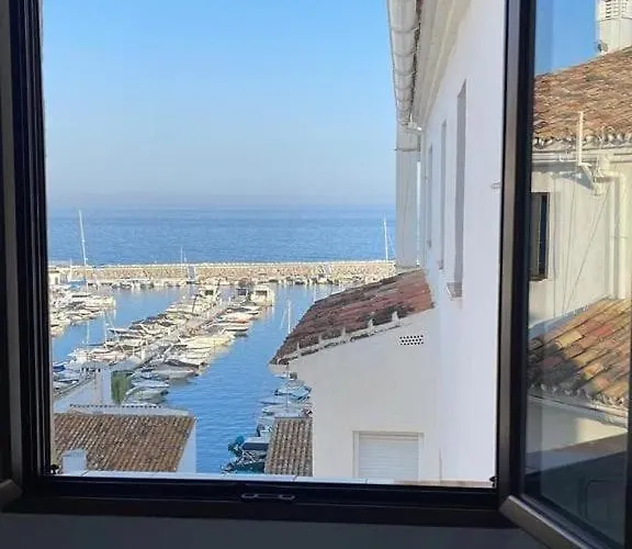 Designer Renovated Penthouse In Puerto Banus Marbella