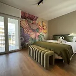 Designer Renovated Penthouse In Puerto Banus Marbella