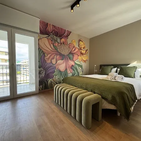 Designer Renovated Penthouse In Puerto Banus Μαρμπέλλα