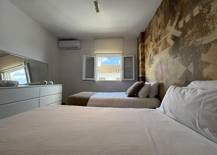 Designer Renovated Penthouse In Puerto Banus *